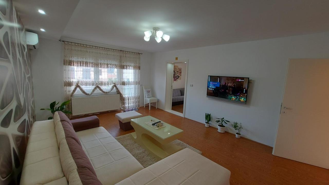 Exclusive Apartman Paraćin Kültér fotó